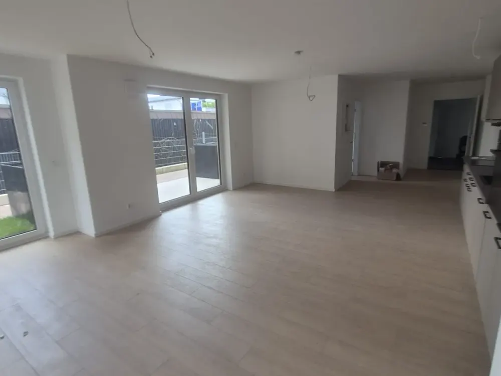 Exklusiv 3-Raum-Wohnung mit Küche, in Neuberg #6