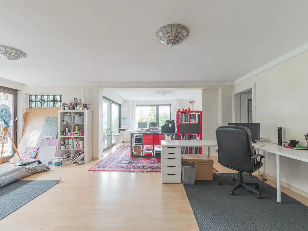 Charmante Einliegerwohnung in exklusiver Stuttgarter Halbhöhenlage
