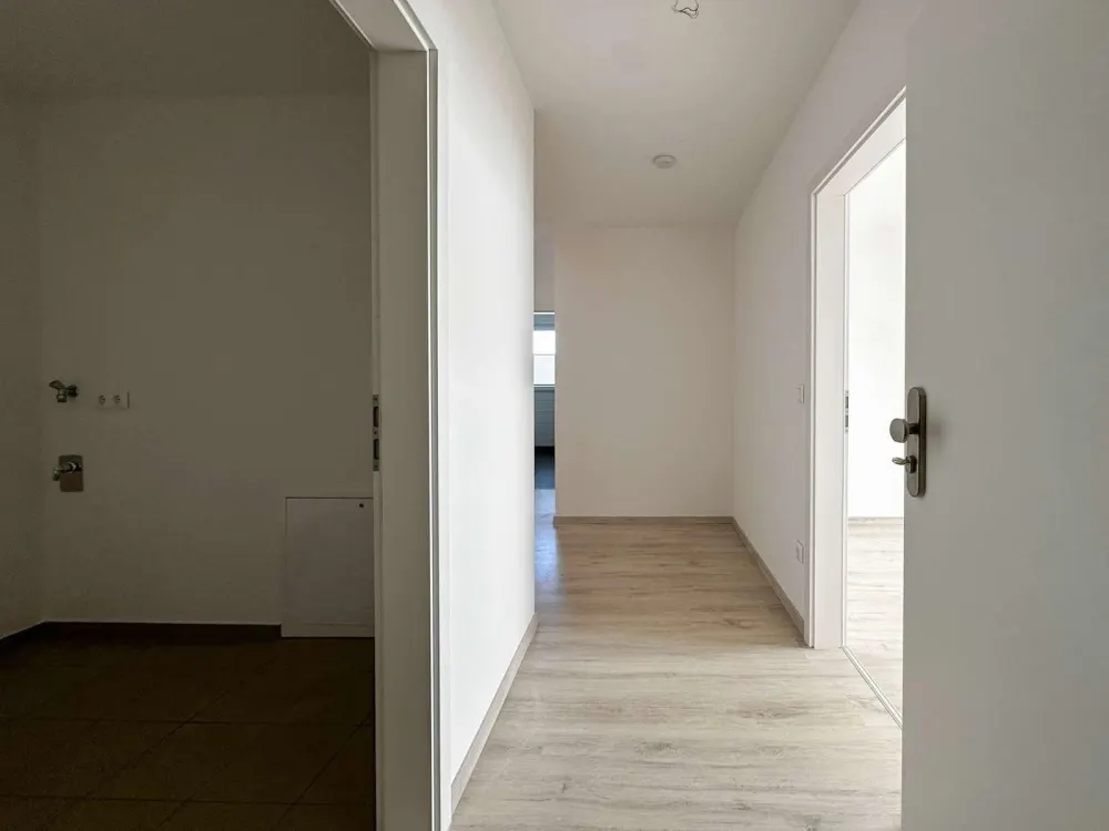 Maisonette Apartment with Private Garden - Daylight Bathroom | Parking Space and Garage | Underfloor Heating