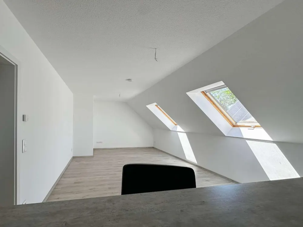 Maisonette Apartment with Private Garden - Daylight Bathroom | Parking Space and Garage | Underfloor Heating