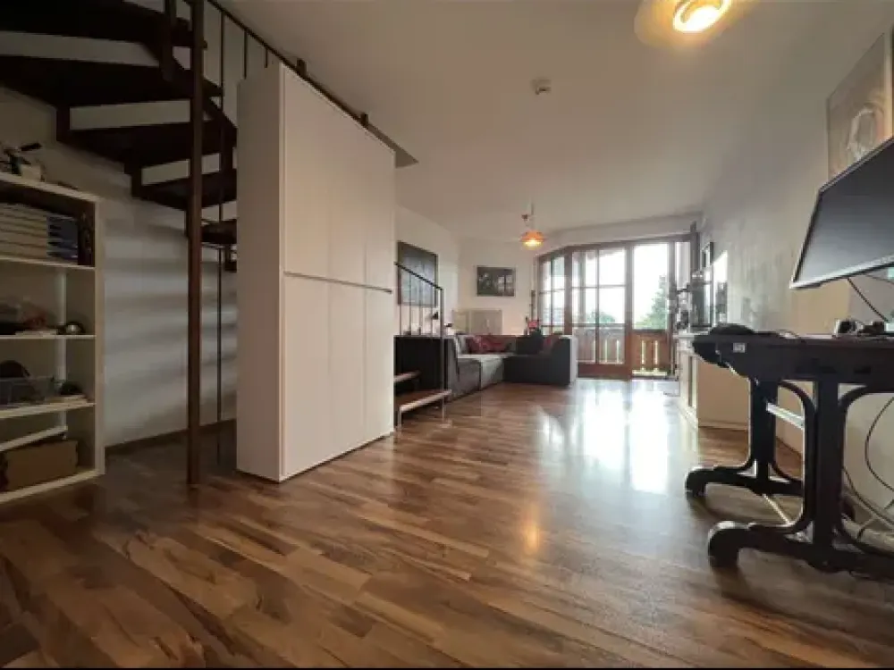 شقة ميزونيت جميلة مع شرفة، مطبخ مجهز ومرآب, من 01.12.