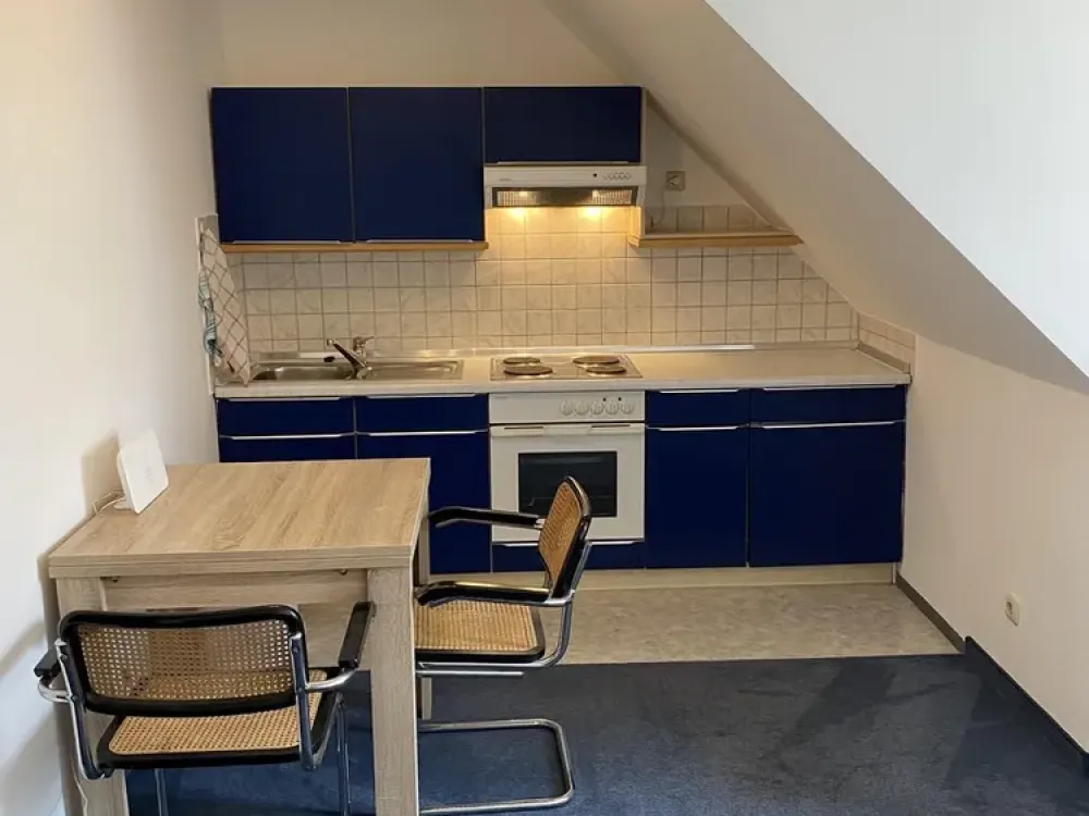Möbliertes & helles Apartment direkt am Hauptbahnhof (HBF)