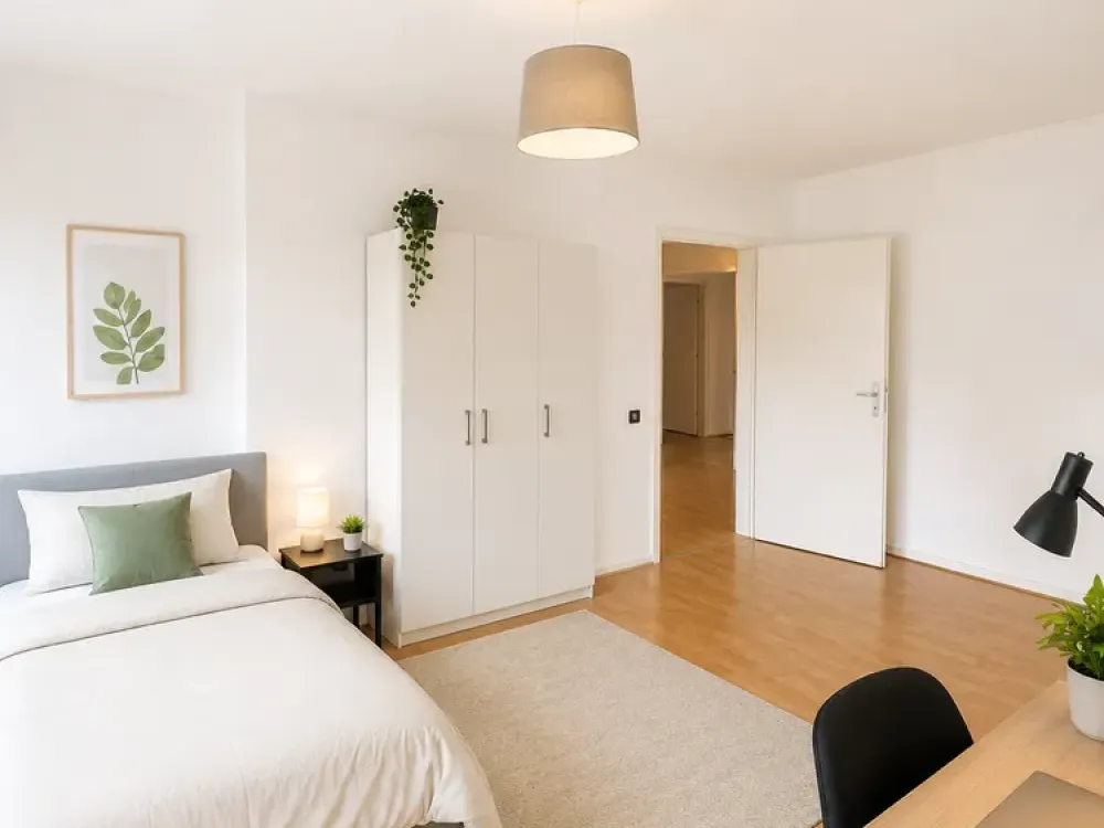 WG-ZIMMER mit ca. 21 m² in Düsseldorf-Oberbilk, sofort frei