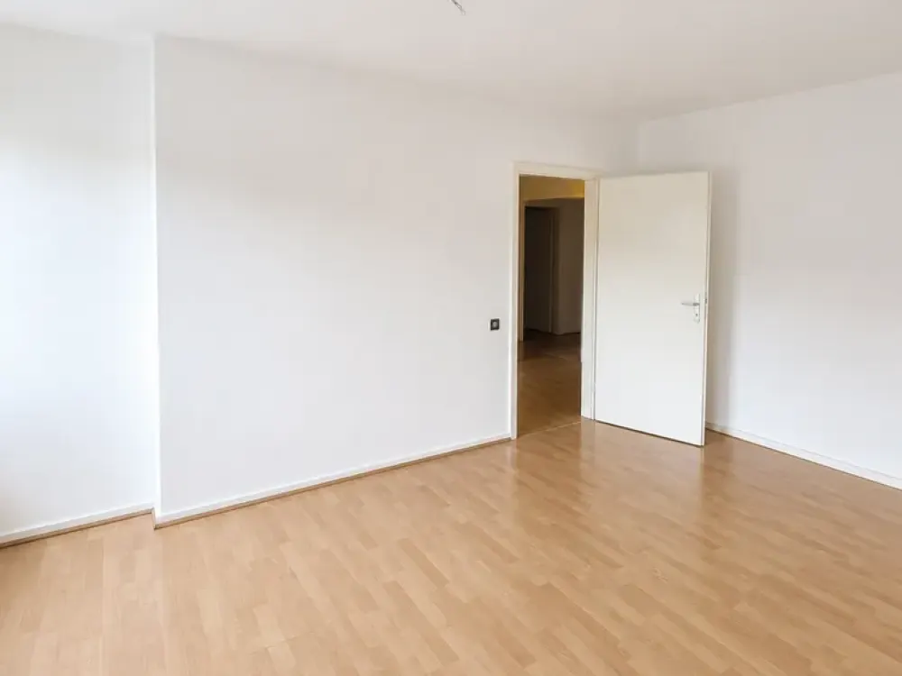 WG-ZIMMER mit ca. 21 m² in Düsseldorf-Oberbilk, sofort frei