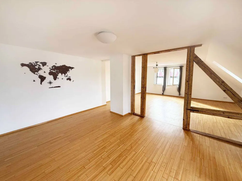 Großzügige 5-Zimmer-Maisonettewohnung in gefragter Lage