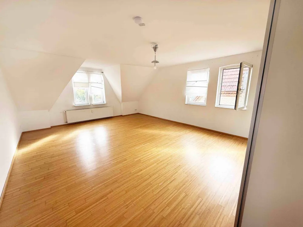 Großzügige 5-Zimmer-Maisonettewohnung in gefragter Lage