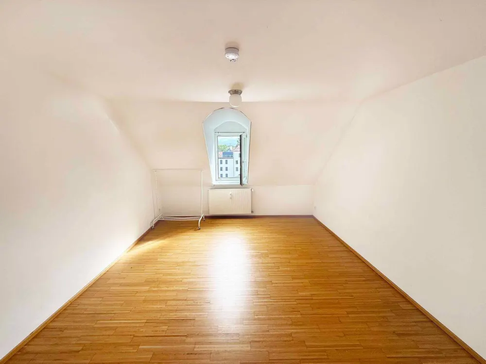 Großzügige 5-Zimmer-Maisonettewohnung in gefragter Lage