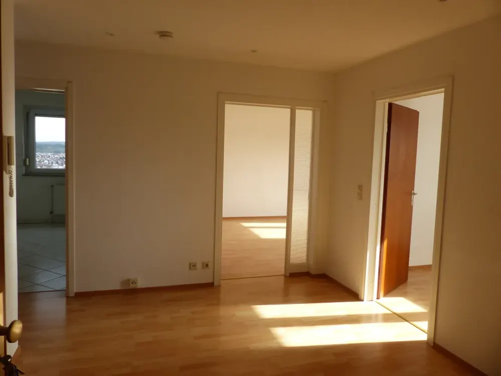 LB-Hoheneck, 4-ZW mit schönem Ausblick, Balkon, TG-Platz