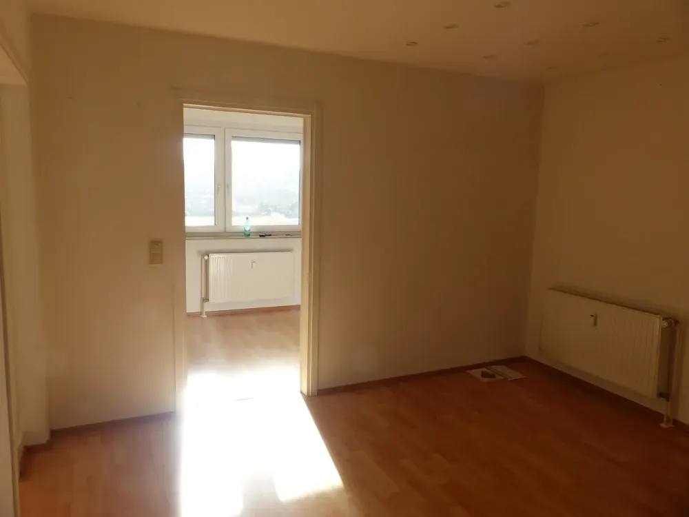 LB-Hoheneck, 4-ZW mit schönem Ausblick, Balkon, TG-Platz