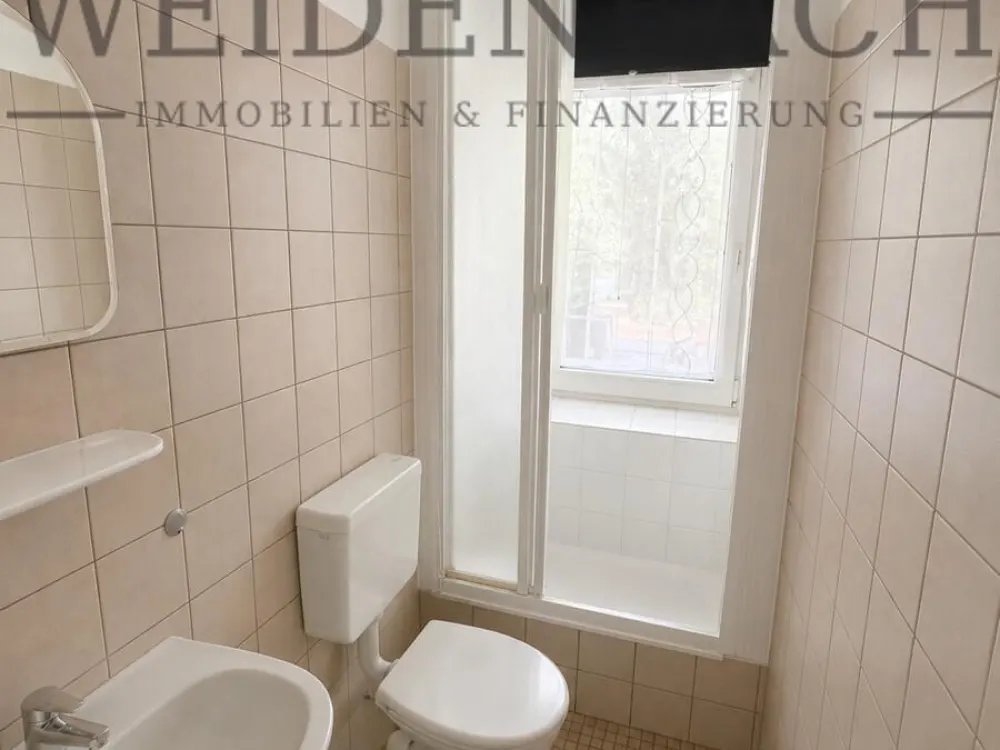 Ruhig wohnen, zentral leben, charmante 2-Zimmer-Wohnung mit Balkon