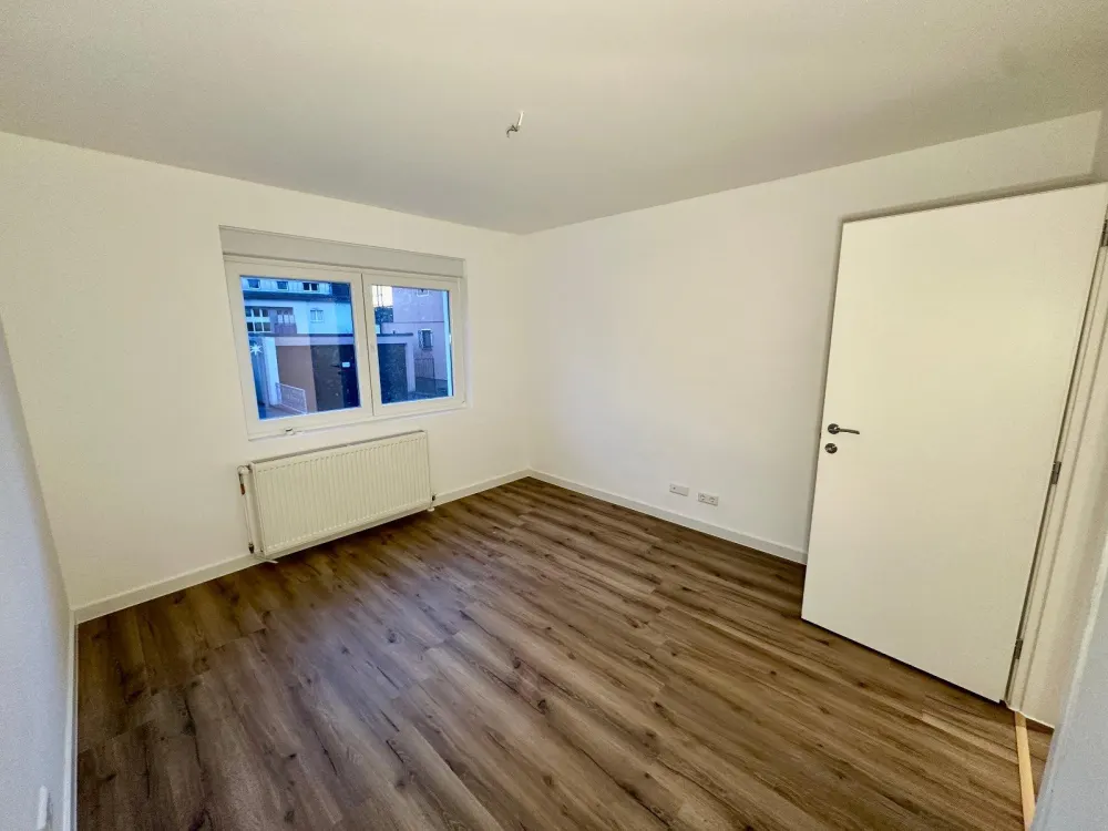 Kernsanierte 4-Zimmer-Wohnung mit 2 Sonnenbalkonen und 2 Bädern