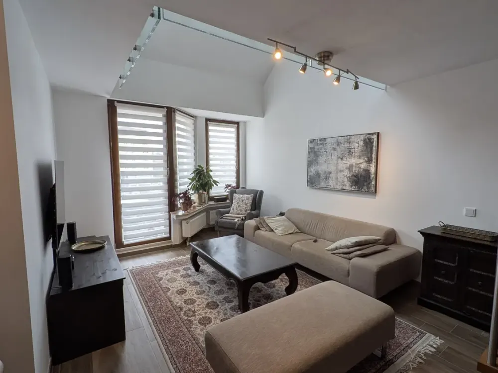 Stilvoll sanierte 3-Zimmer-Wohnung mit Galerie, Gäste-Duschbad und hochwertiger Ausstattung