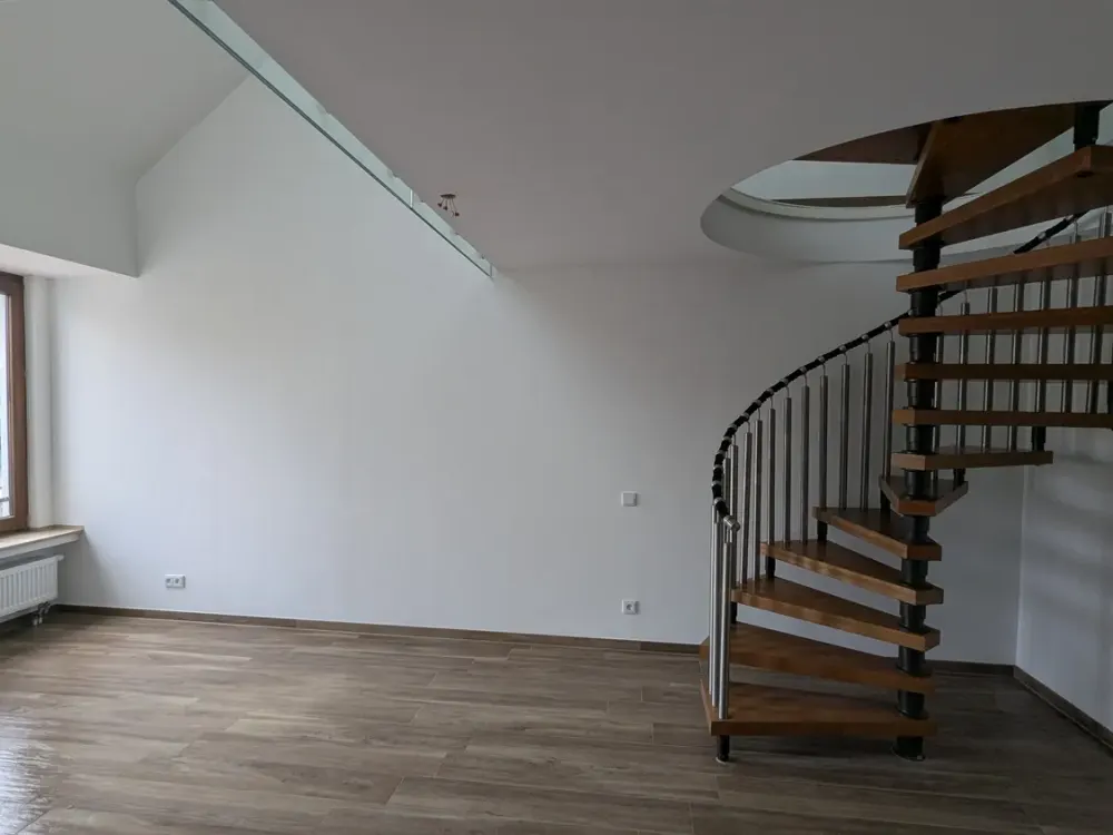 Stilvoll sanierte 3-Zimmer-Wohnung mit Galerie, Gäste-Duschbad und hochwertiger Ausstattung
