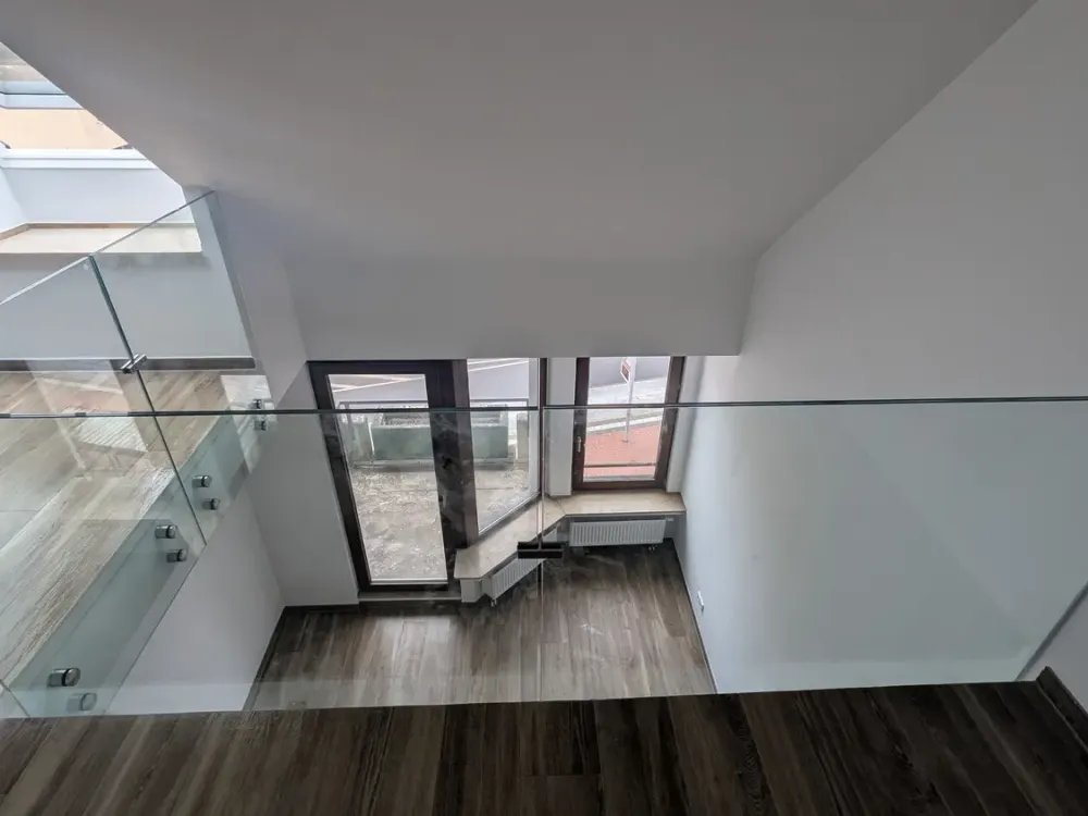 Stilvoll sanierte 3-Zimmer-Wohnung mit Galerie, Gäste-Duschbad und hochwertiger Ausstattung