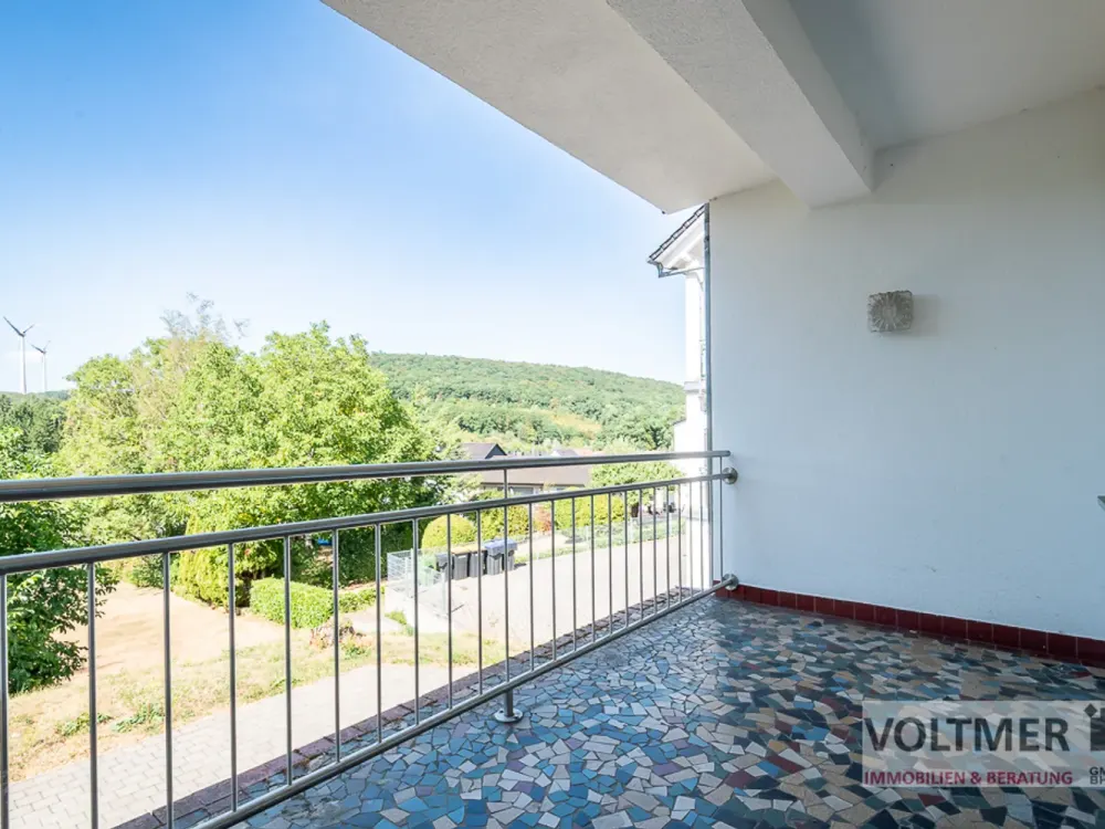 GREEN VIEW - well-maintained ground floor apartment with balcony and parking space in a quiet location in Eppelborn!