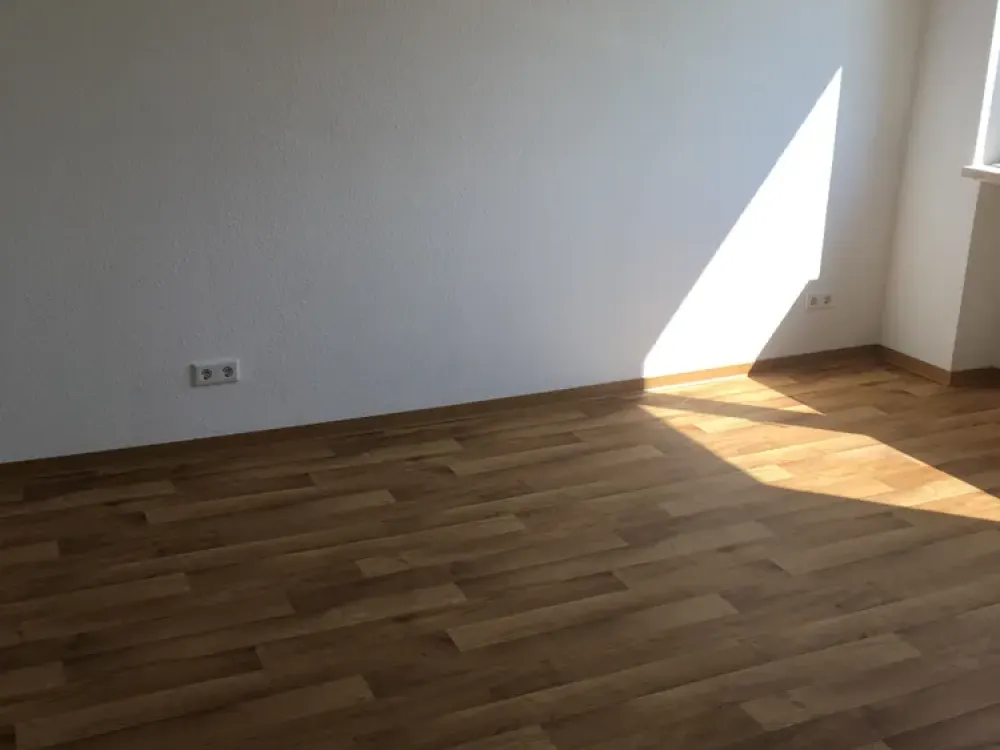 Schöne sanierte 2-Zimmer Wohnung mit Balkon in Bemerode