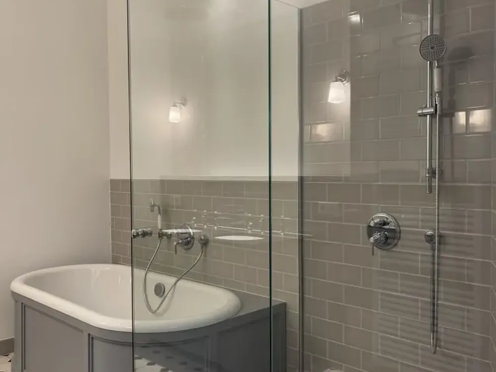 EXCLUSIVE LIVING WITH FLAIR IN THE HEART OF THE CITY