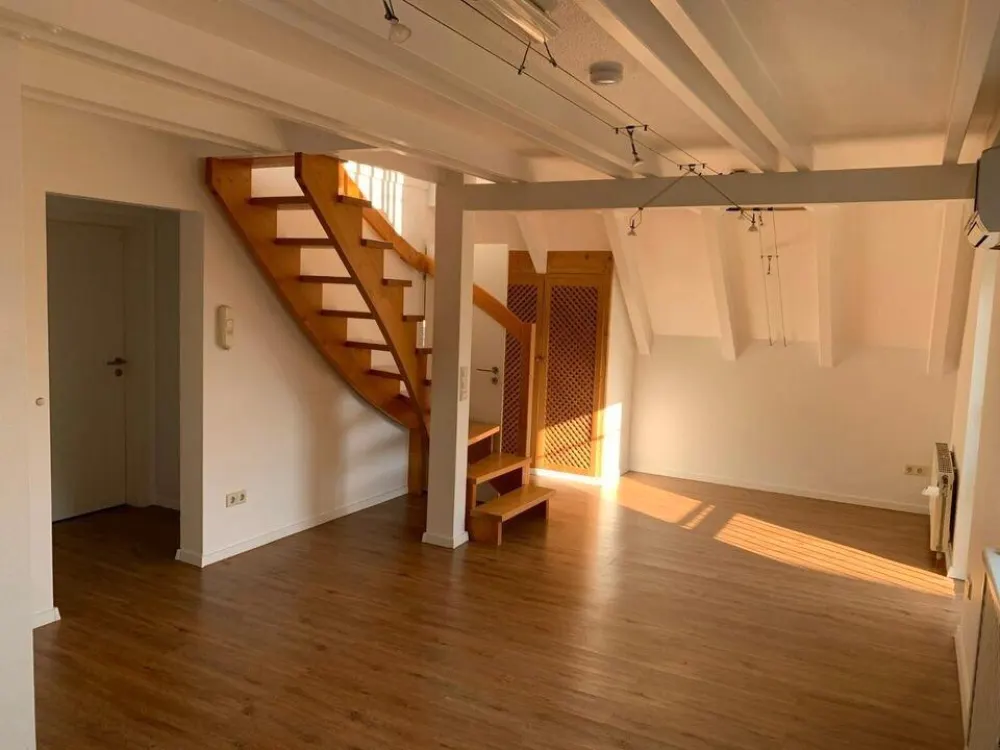 Stylische 88 qm Maisonette an ruhige MieterInnen (Allein o. Paar)