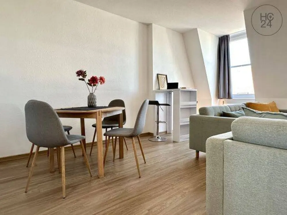 CENTRUM - Ihre Alternative zum Hotel / möblierte 3-Raum-Wohnung mit TG-Stellplatz