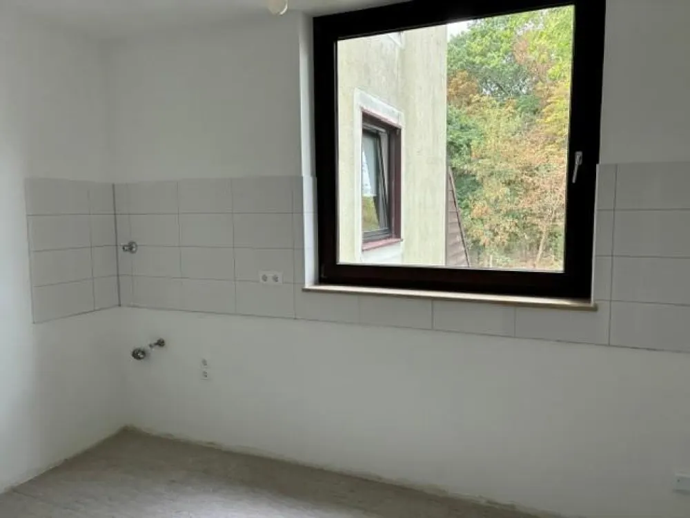 Smarter Living: Central 2-Room Apartment