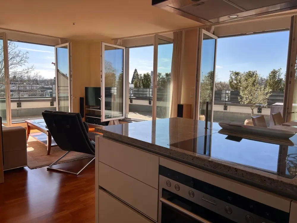 Exklusive teilmöblierte 2 Zimmer 90m² Penthouse Wohnung mit 36m² Dachterrasse 2 Bäder
