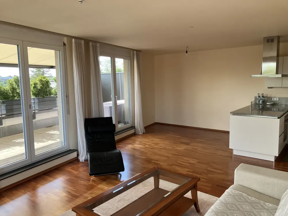 Exklusive teilmöblierte 2 Zimmer 90m² Penthouse Wohnung mit 36m² Dachterrasse 2 Bäder