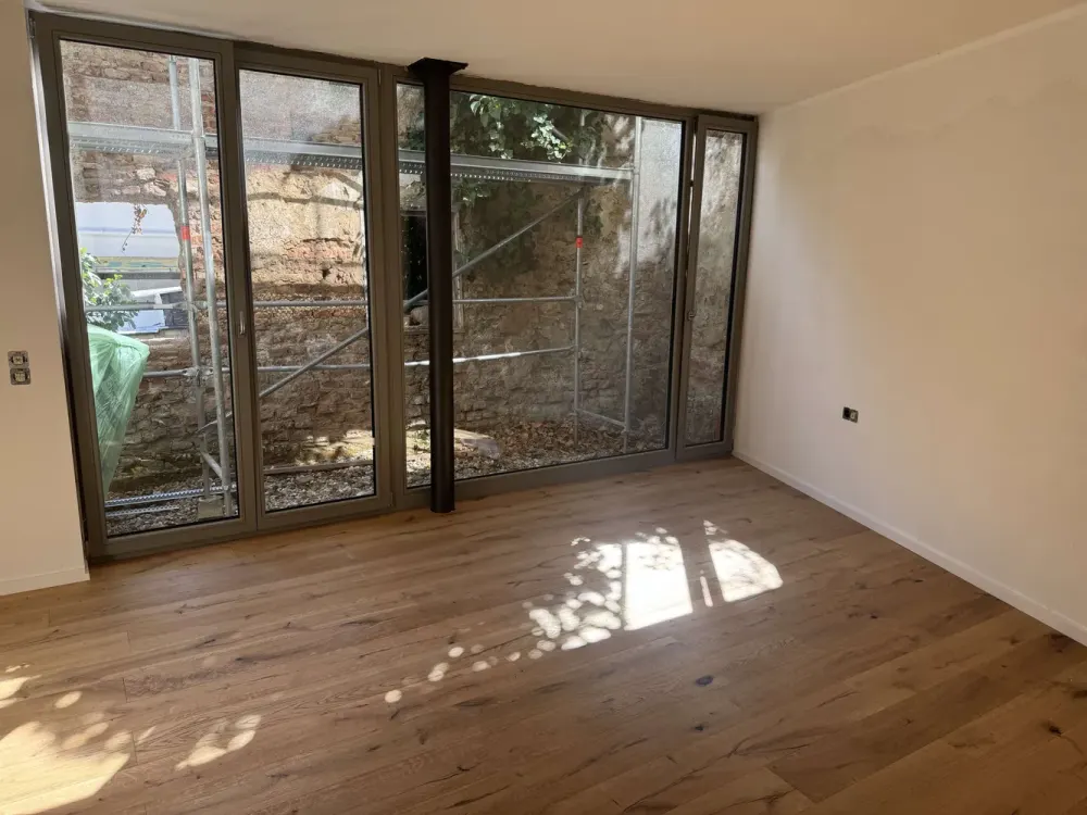 Newly Built Ground Floor Apartment with Great Garden