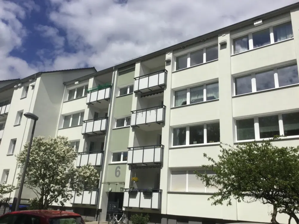 Move In and Feel Good: Spacious 3-Room Apartment on the Ground Floor