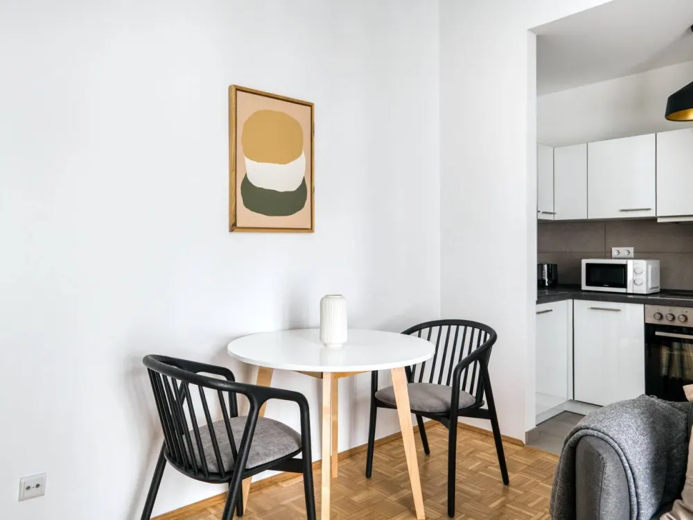 Charmante 2-Zimmer Wohnung in Neukölln - voll möbliert