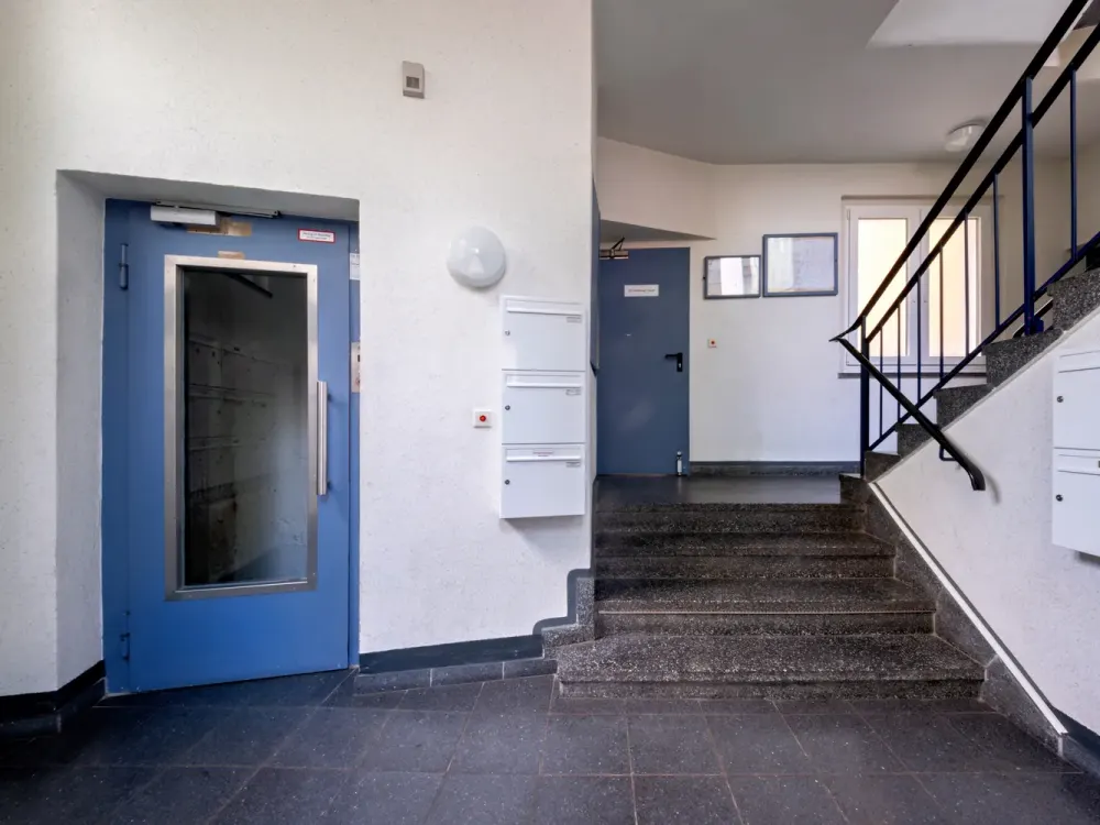 Hochwertig möblierte 3-Zimmer-Wohnung in ruhiger Lage