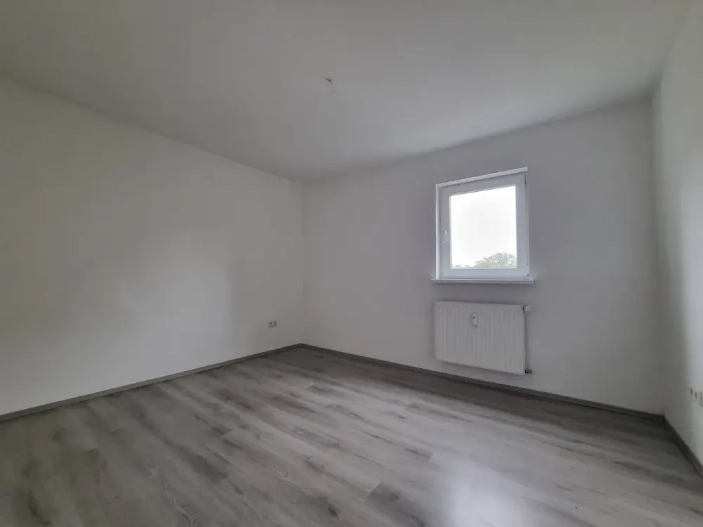 Einzugsbereit! Familienfreundliche, moderne 3-Zimmer- Wohnung mit Balkon in ruhiger Wohnlage