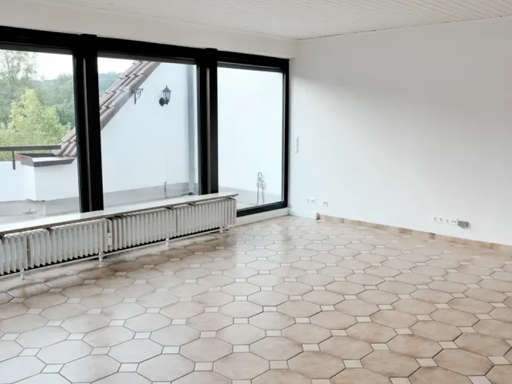 Helle 3,5-Zimmer-Wohnung mit 2 Balkonen, Stellplatz und guter Anbindung in Ostfildern-Scharnhausen