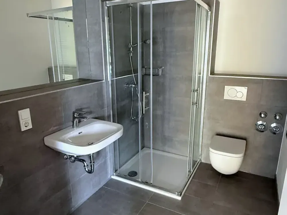 Hochwertiges 1-Zimmer-Apartment mit Einbauküche und modernem Bad in Köln-Landskronstraße