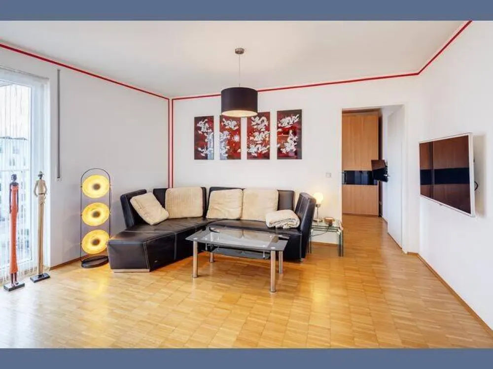 Möbliert: Dachterrassenwohnung, mitten in Schwabing