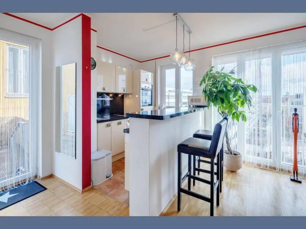 Möbliert: Dachterrassenwohnung, mitten in Schwabing