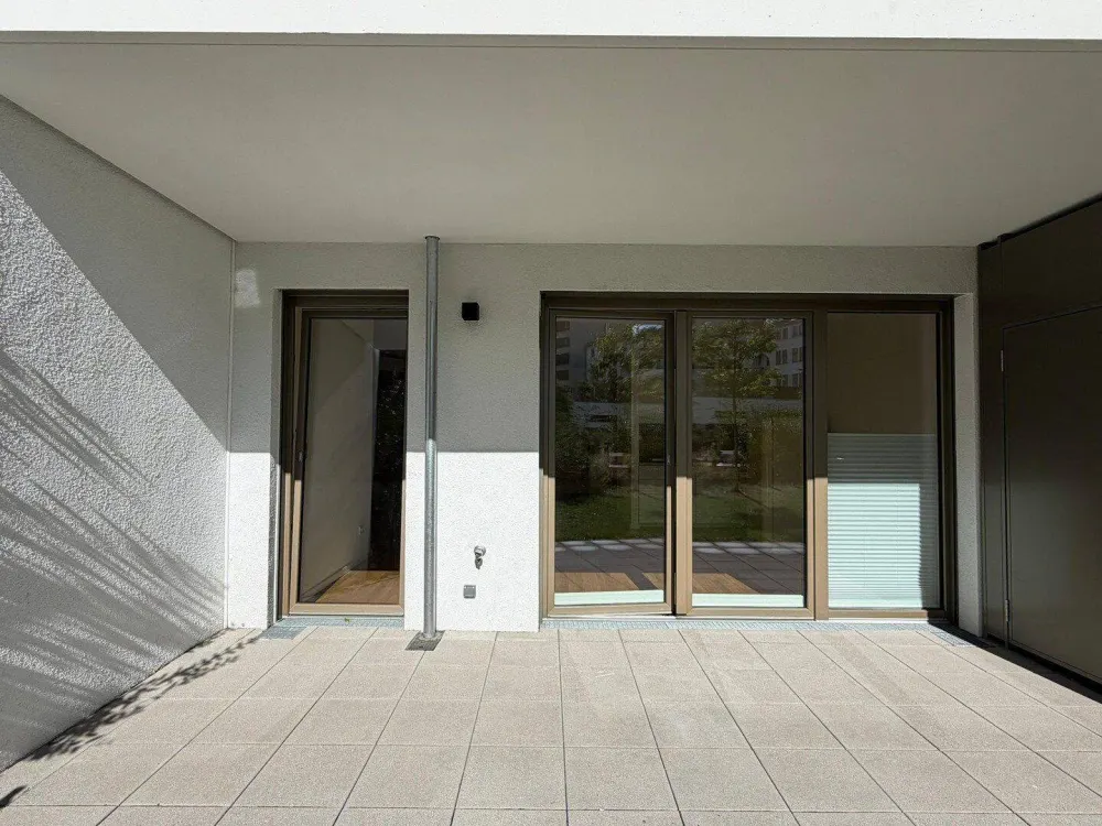 Neuwertige 2-Zimmer-Wohnung mit großer Terrasse - Frankfurt Ost