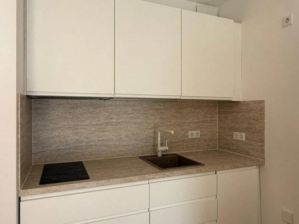 Neuwertige 2-Zimmer-Wohnung mit großer Terrasse - Frankfurt Ost