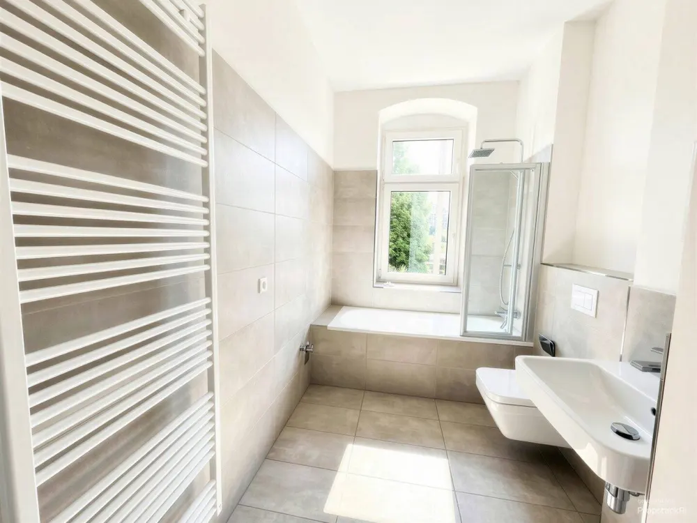 Sonniger Grundriss I Bad mit Fenster I Einbauküche I Umfassend für Sie saniert!