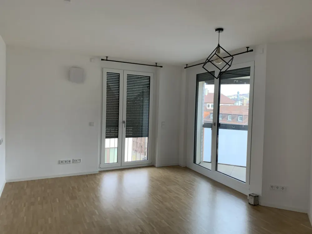 Central and Modern - Your Home in the West