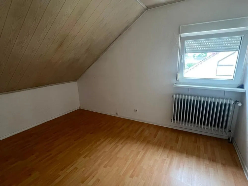 3-Zimmer-Dachgeschosswohnung