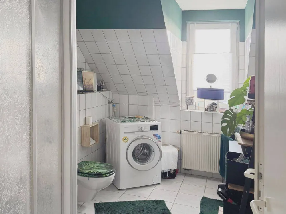 Einziehen und Durchatmen: Sanierte Maisonette im Dachgeschoss