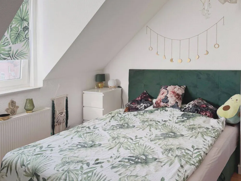 Einziehen und Durchatmen: Sanierte Maisonette im Dachgeschoss