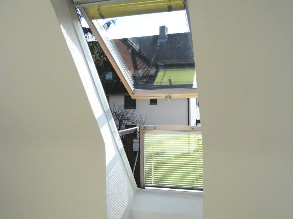 Freundliche, helle kleine Single-Wohnung mit viel Grün ...