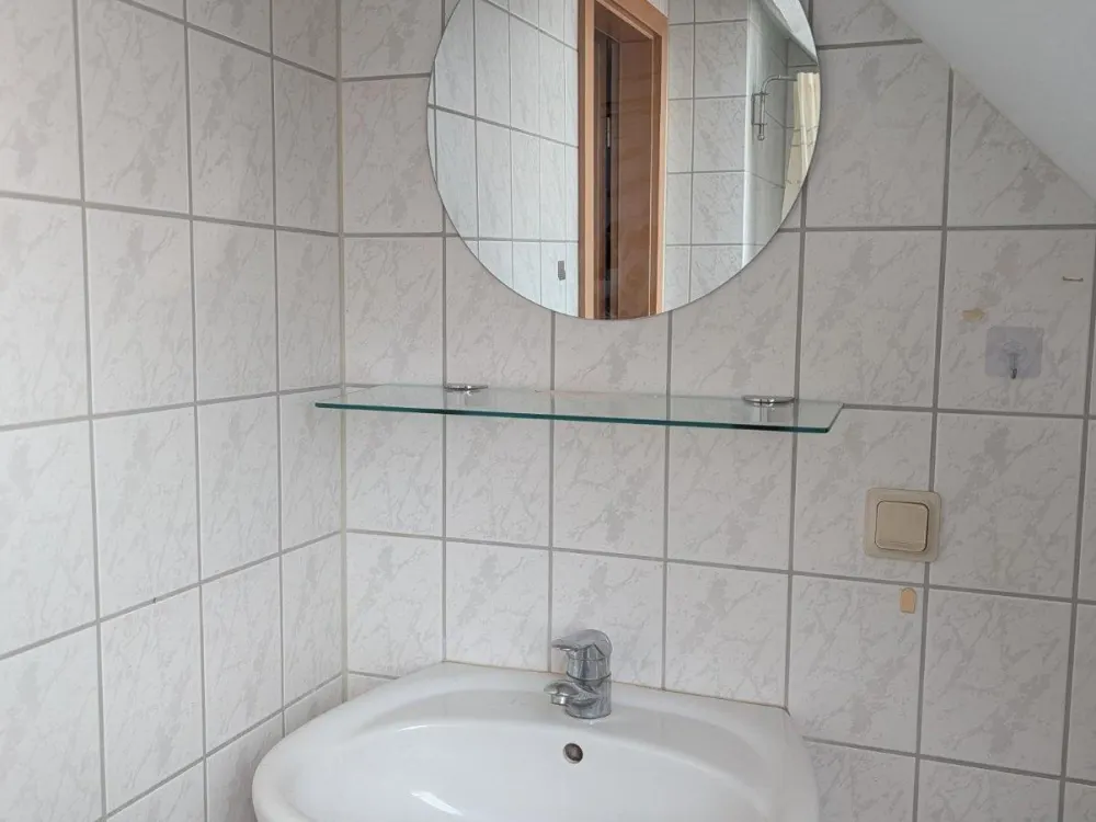 1-Room Attic Apartment in Oberzwehren - Ideal for Students