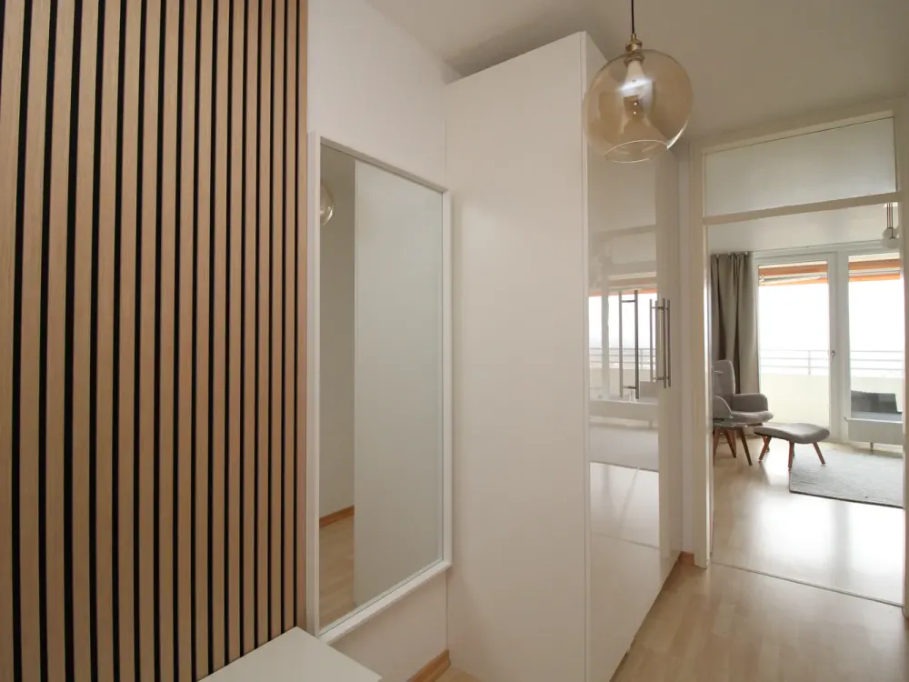SCHWABING: Furnished 1-Room Apartment with Loggia!