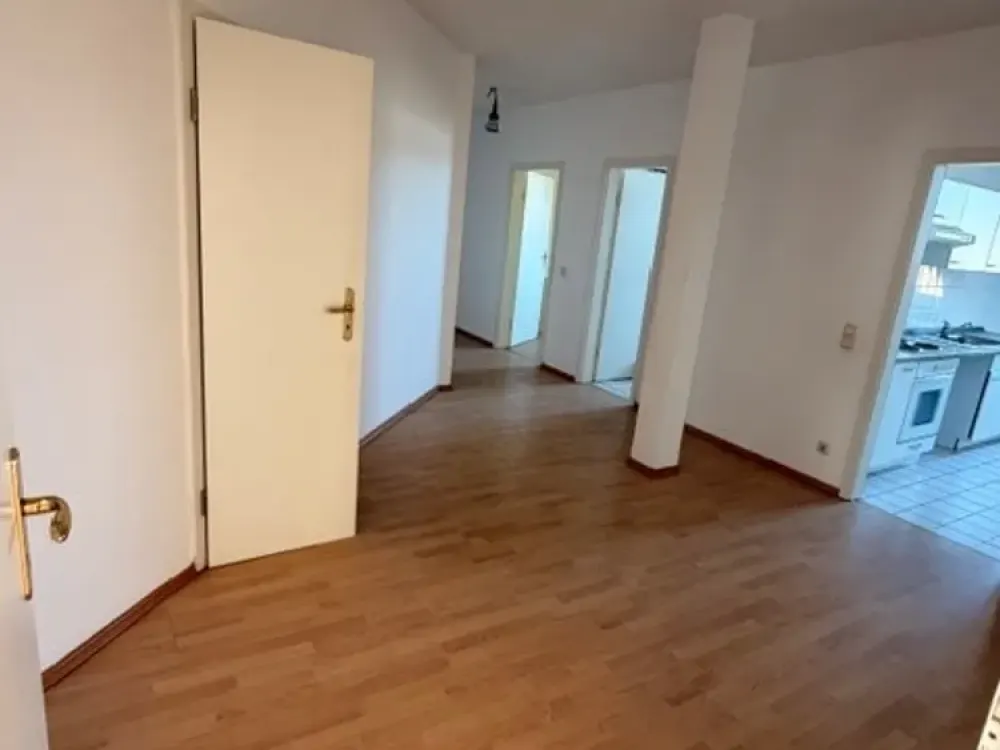 Großzügige Altbauwohnung mit einem Monat mietfrei zu vermieten