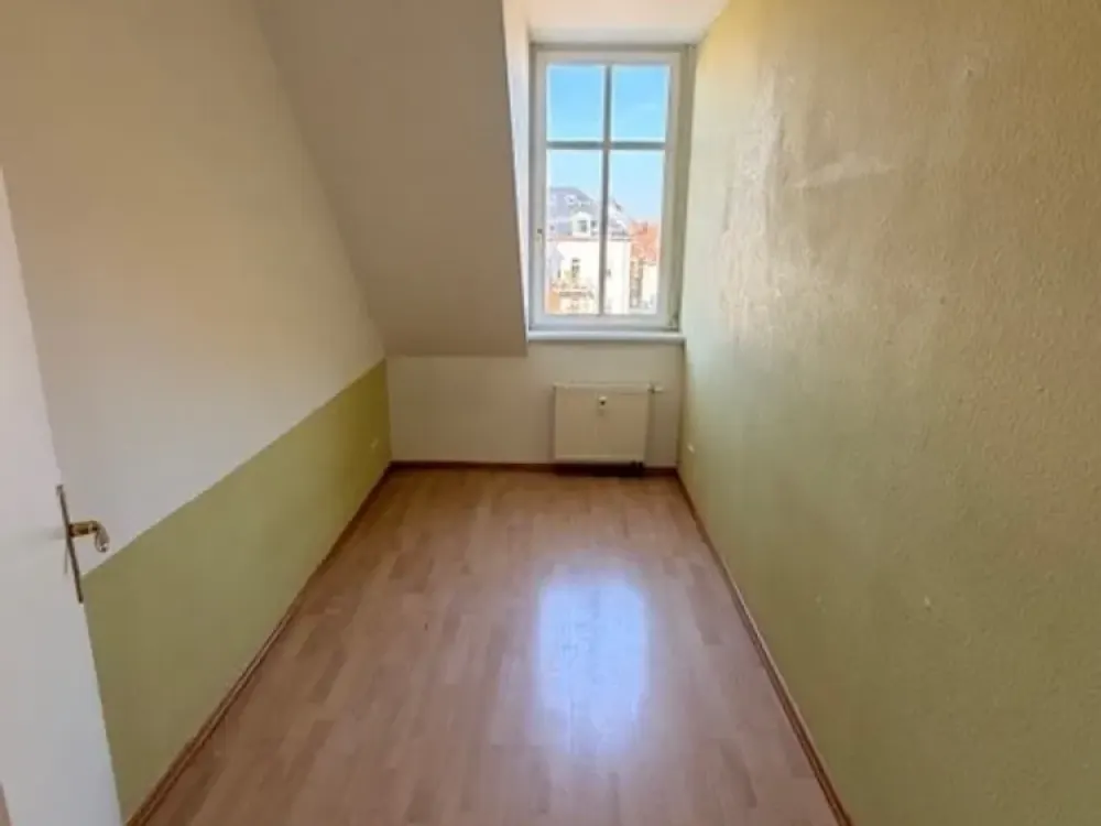 Großzügige Altbauwohnung mit einem Monat mietfrei zu vermieten