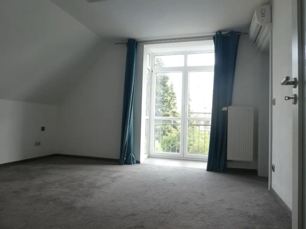 Bezugsbereite Maisonette Wohnung mit Balkon!