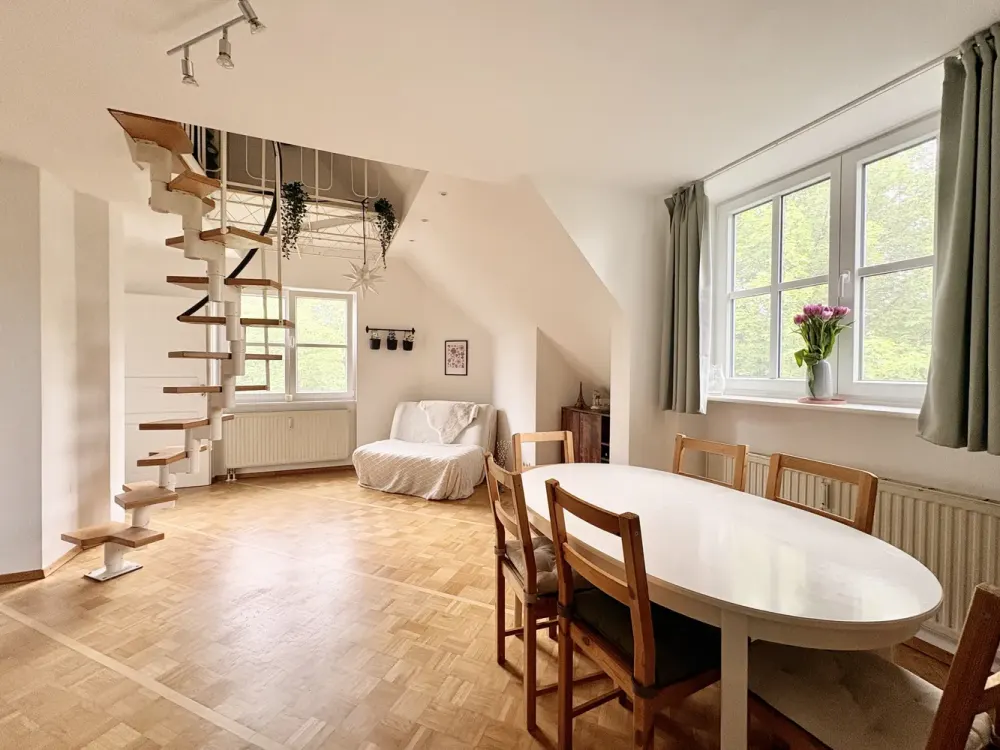 Sunny Maisonette Apartment - Partly Furnished on Request - For Rent!