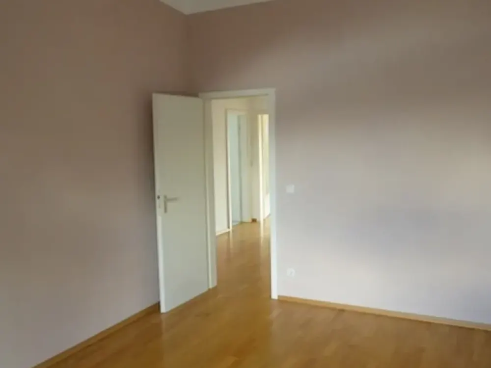 Dachgeschoss-Whg. mit Süd-Balkon und Einbauküche